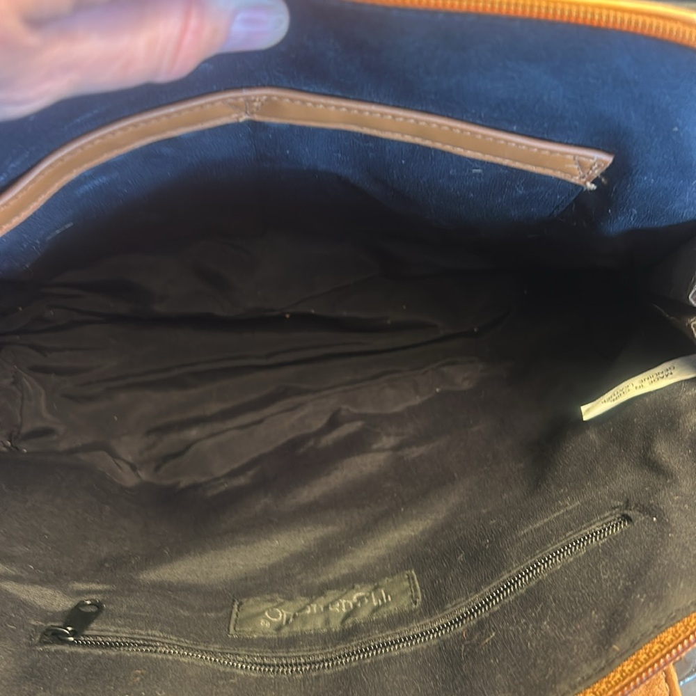 Tignanello Tan Leather Shoulderbag- EUC - Picture 12 of 16